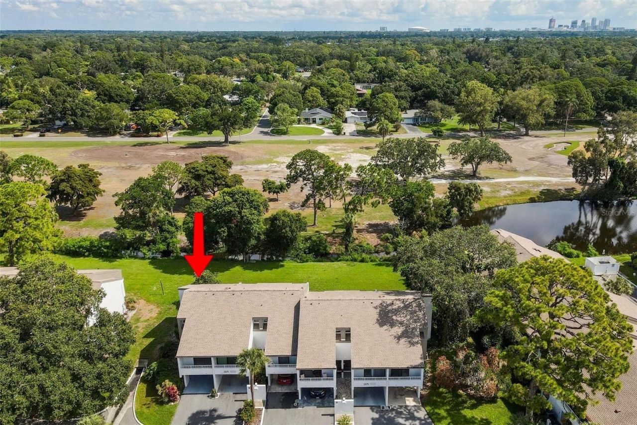 2075 Lakewood Club Drive S, Unit 6A, Saint Petersburg, FL 33712 Photo
