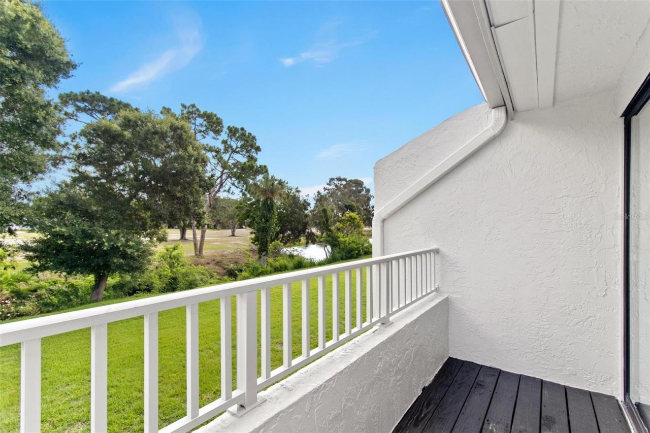 2075 Lakewood Club Drive S, Unit 6A, Saint Petersburg, FL 33712 Photo