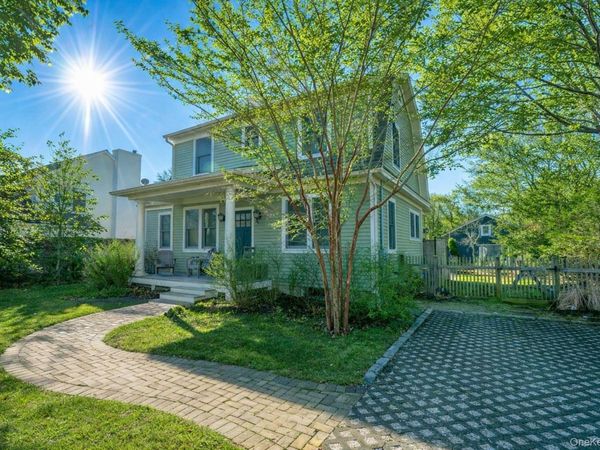 460 Bay Avenue, East Marion, NY 11939