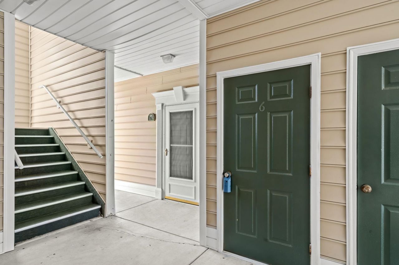 1990 Cross Gate Blvd. Photo 22