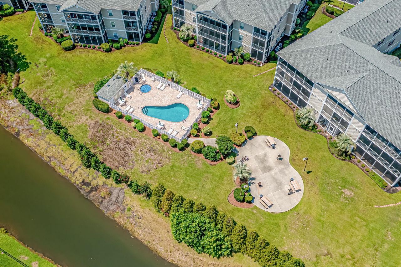 1990 Cross Gate Blvd. Photo 24