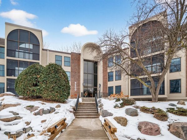 9500 Collegeview Road, Unit 112, Bloomington, MN 55437
