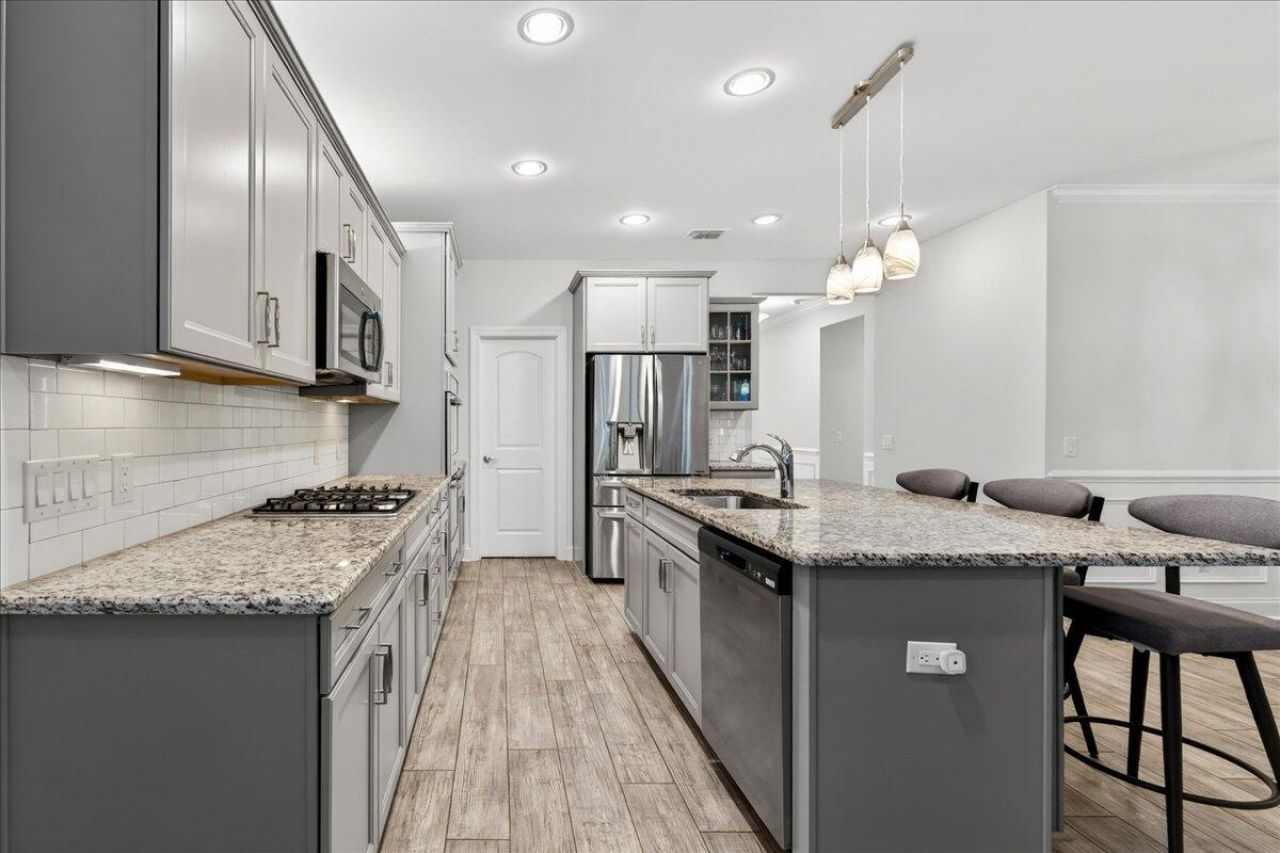 622 Beach Way Photo 17