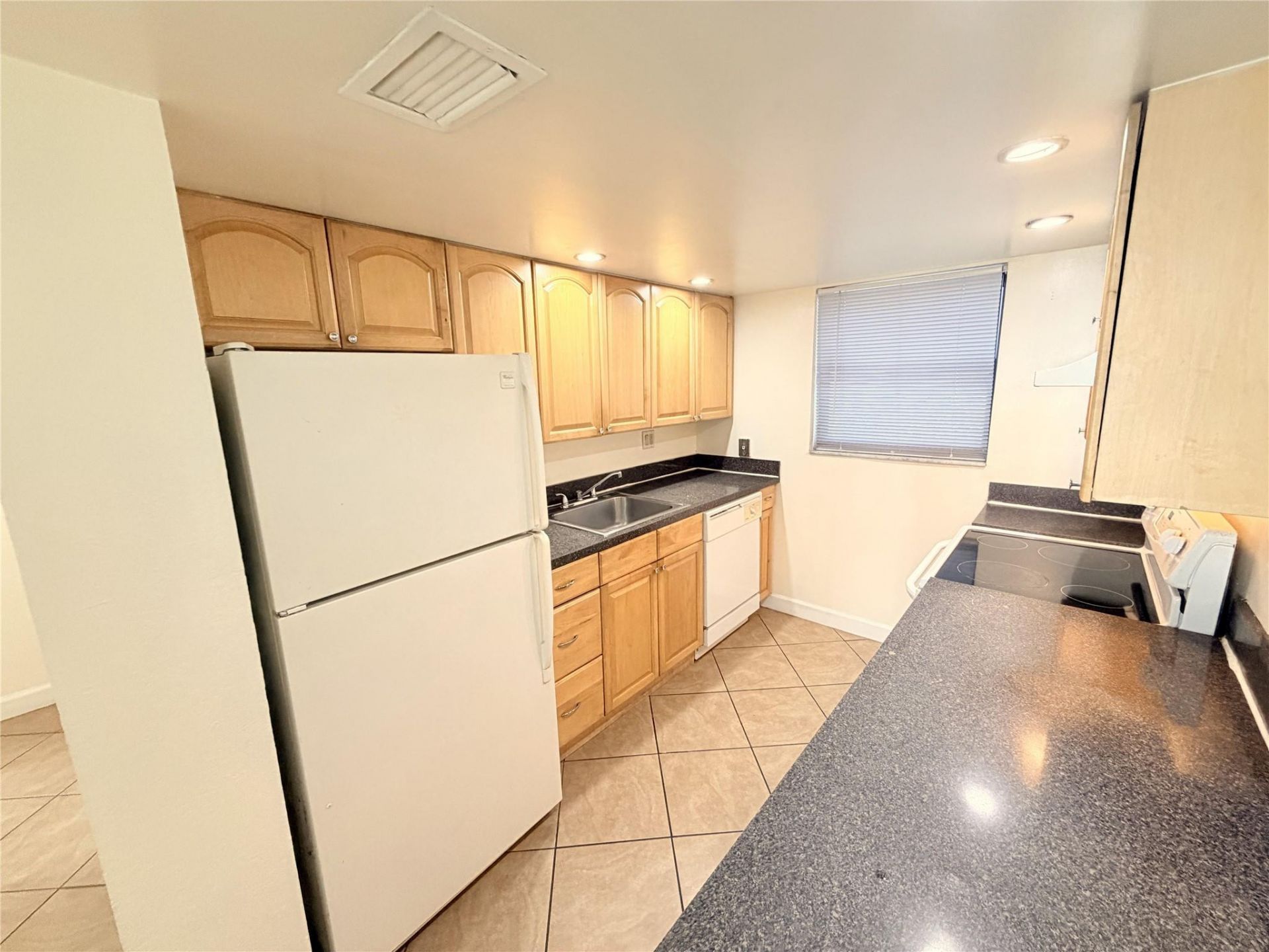 1950 N Congress Ave, Unit 103, West Palm Beach, FL 33401 Photo