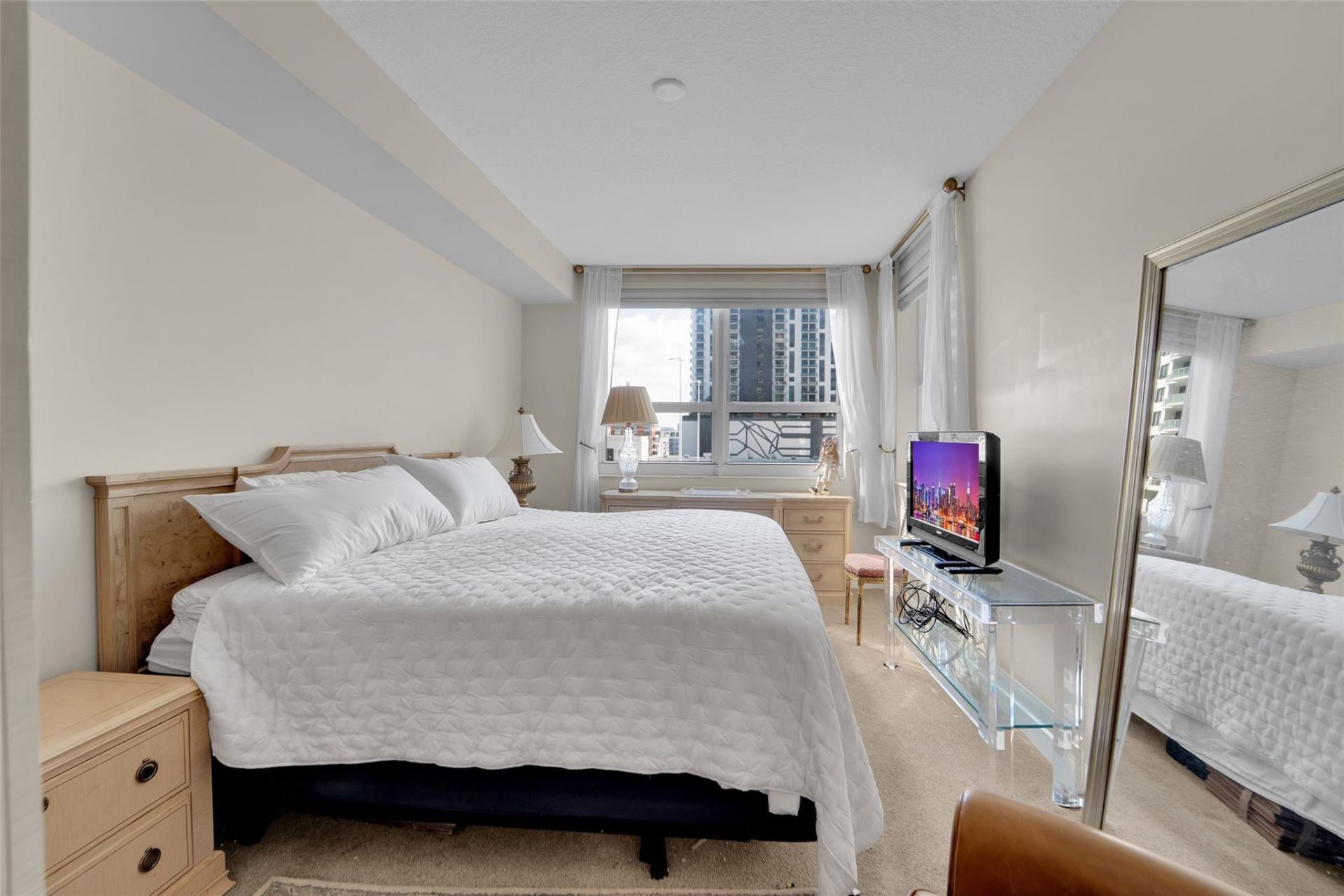 350 SE 2nd Street, Unit 850, Fort Lauderdale, FL 33301 Photo