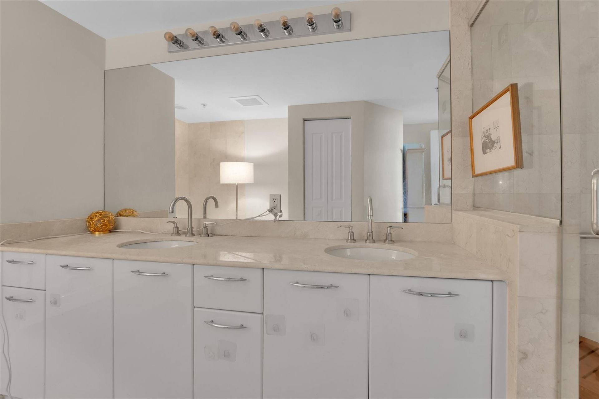 350 SE 2nd Street, Unit 850, Fort Lauderdale, FL 33301 Photo