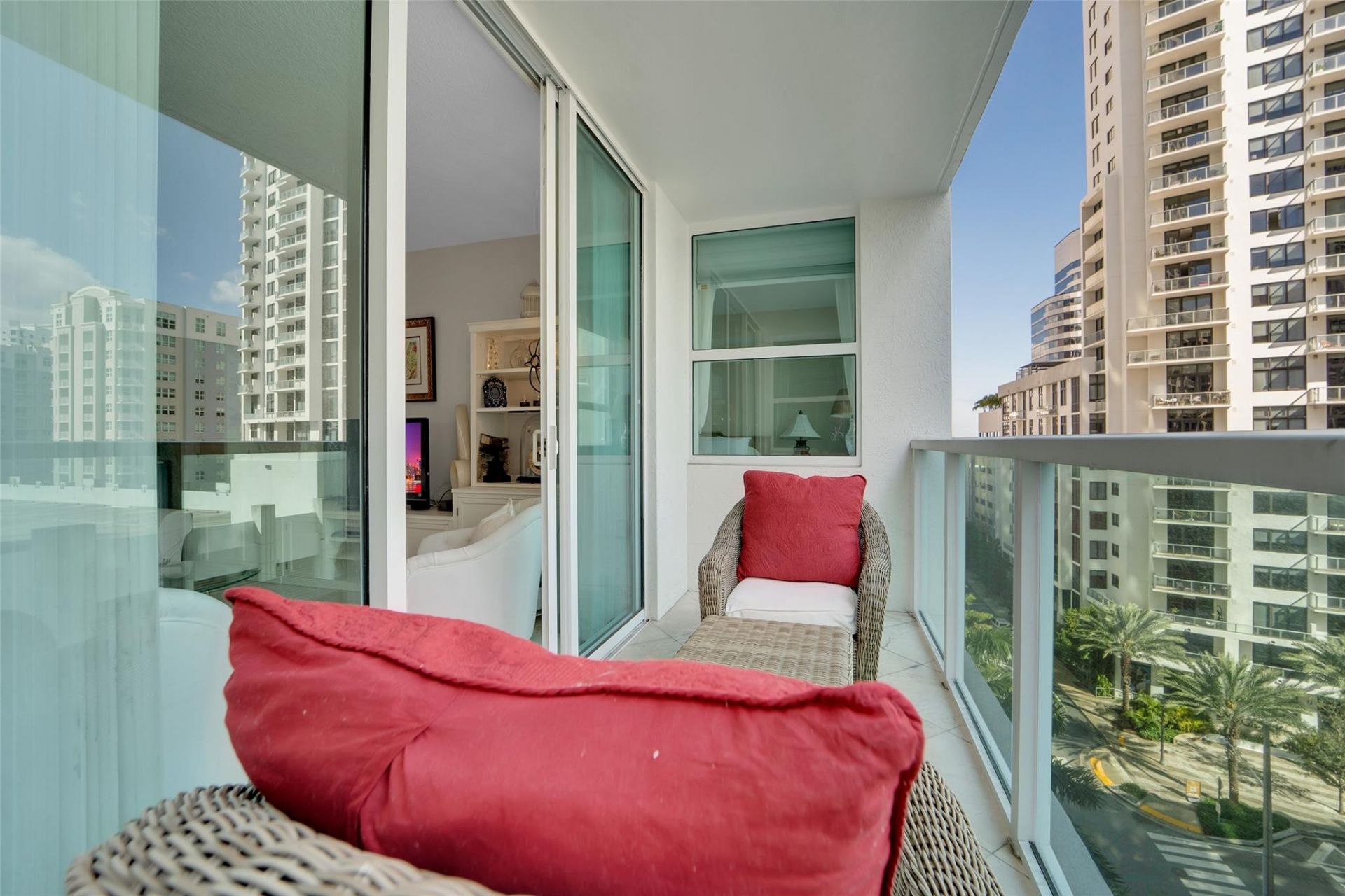 350 SE 2nd Street, Unit 850, Fort Lauderdale, FL 33301 Photo
