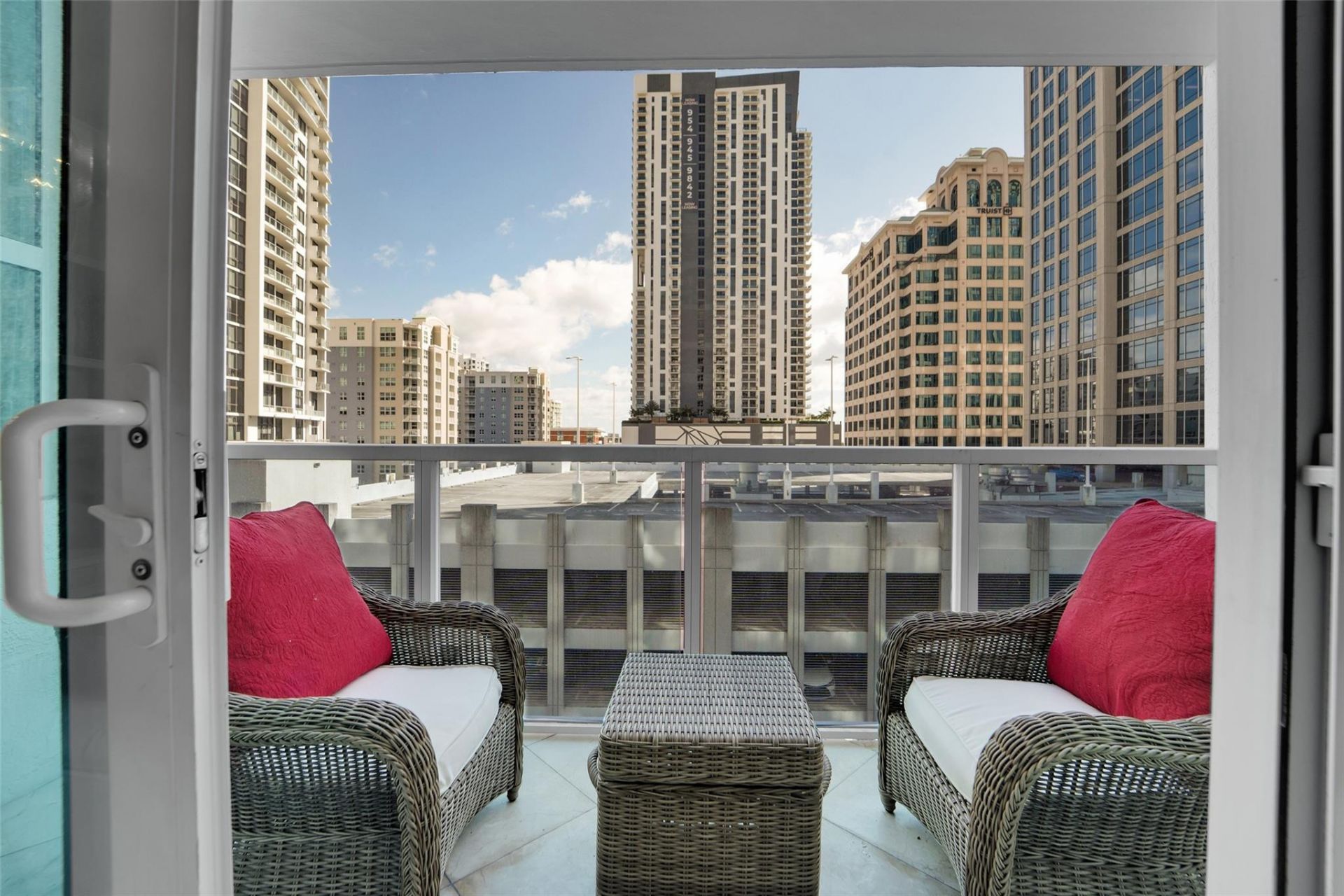 350 SE 2nd Street, Unit 850, Fort Lauderdale, FL 33301 Photo