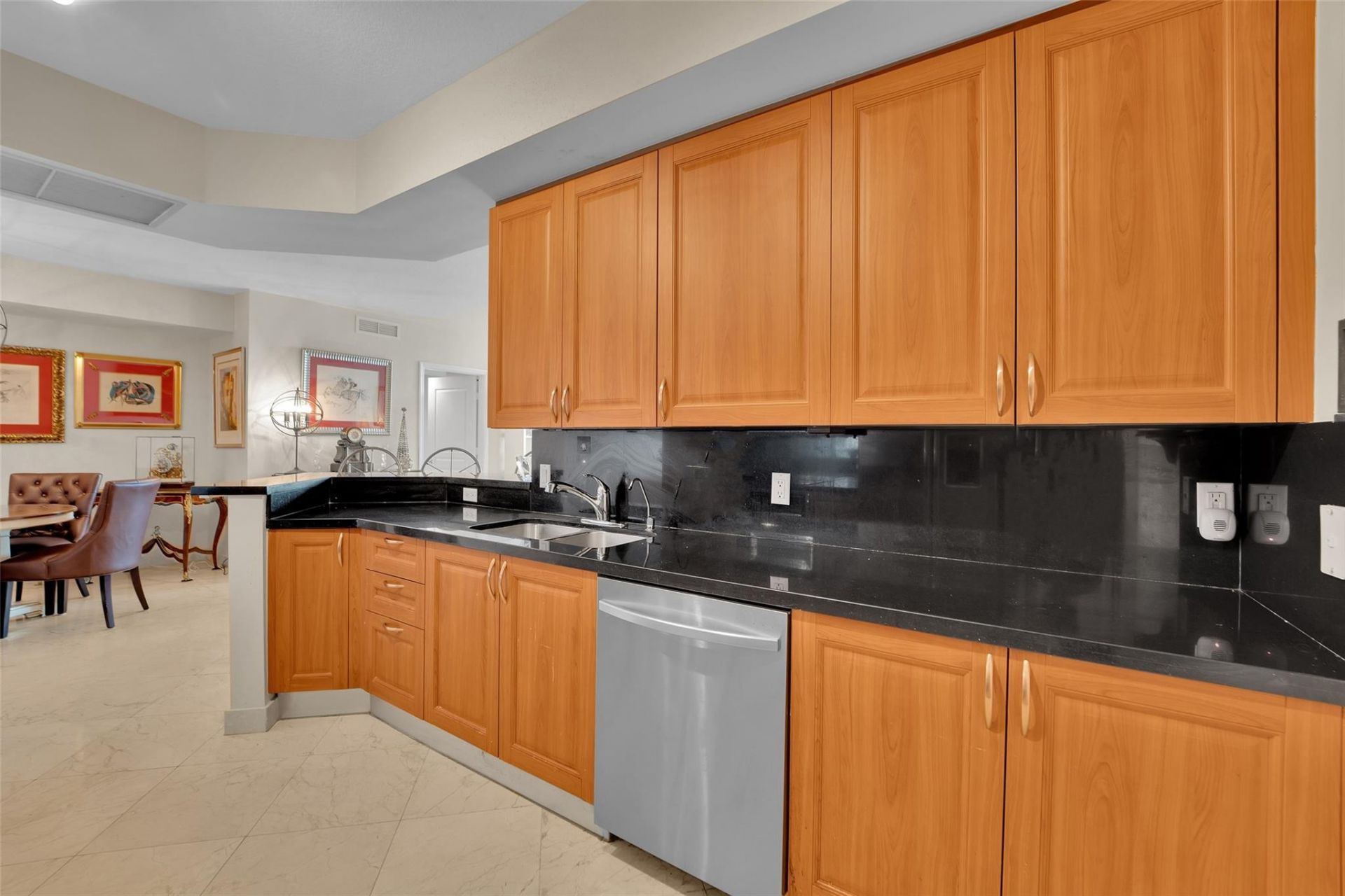 350 SE 2nd Street, Unit 850, Fort Lauderdale, FL 33301 Photo