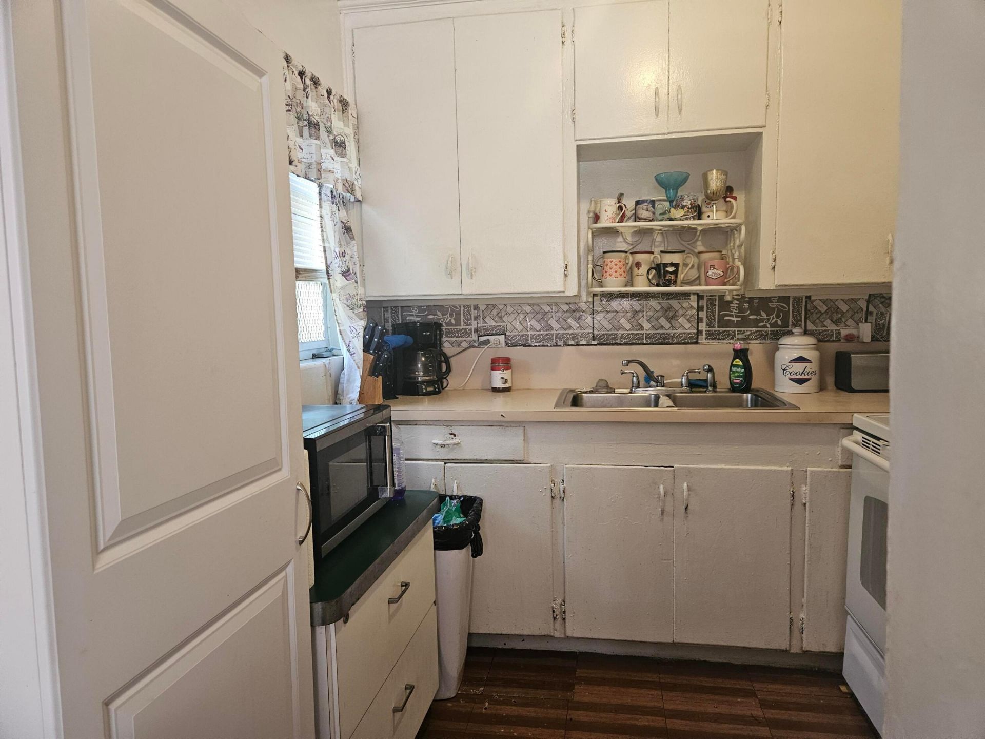 318 N Lakeside Court, West Palm Beach, FL 33407 Photo