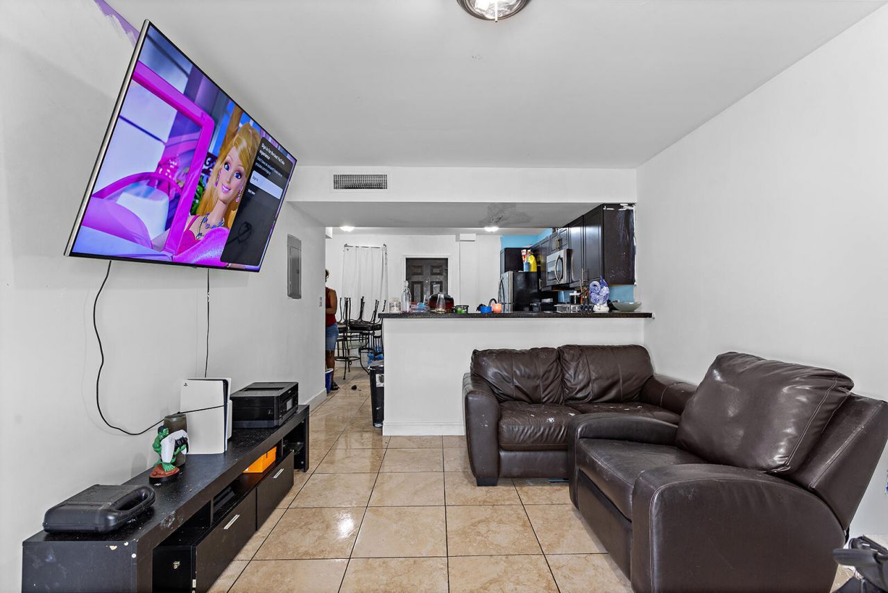 1974 NW 4th Court, Unit 320, Miami, FL 33136 Photo