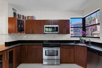 15533 N Miami Lakeway N, Unit 106, Miami Lakes, FL 33014 Photo