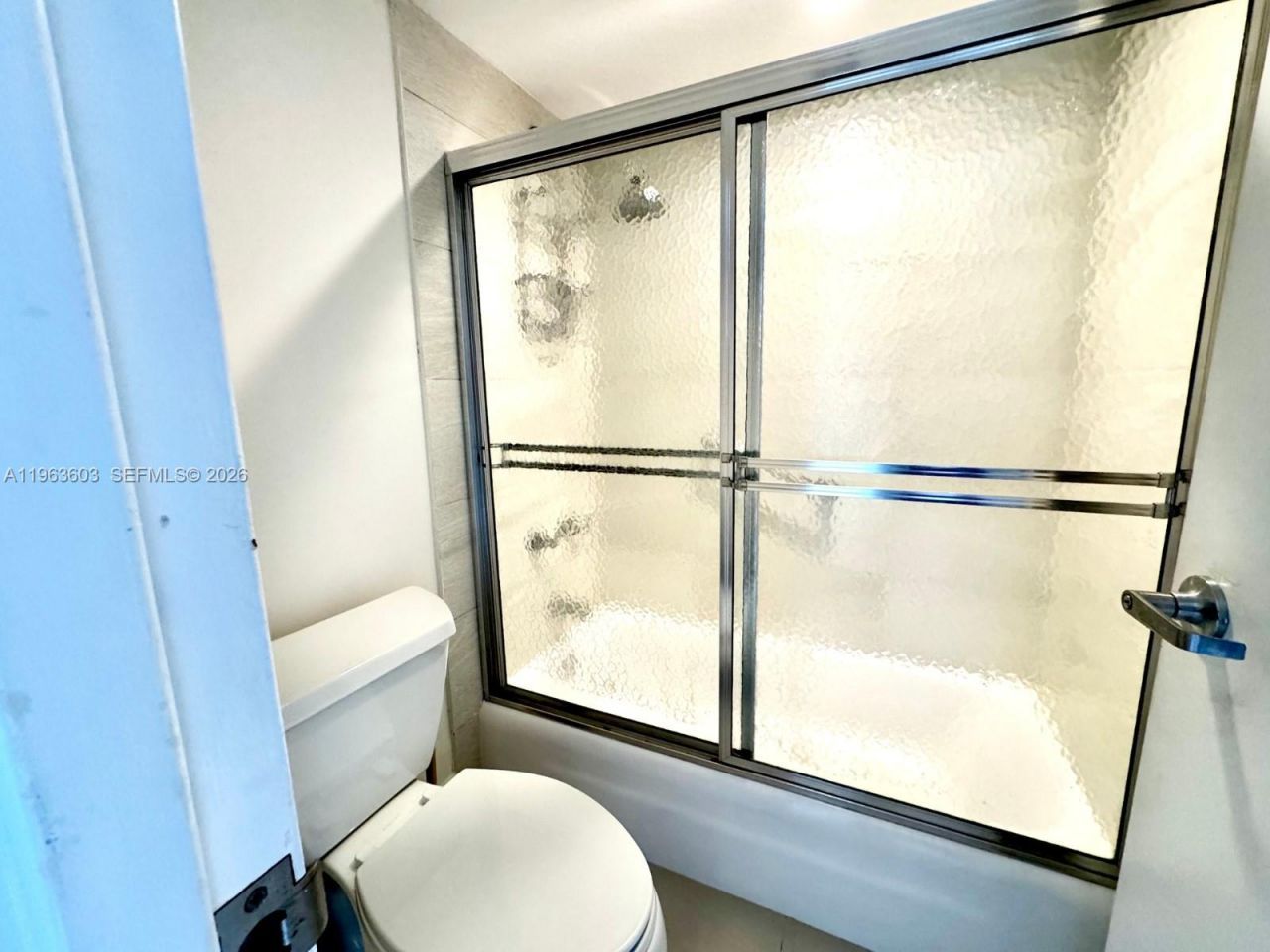 2333 Brickell Ave, Unit 2607, Miami, FL 33129 Photo