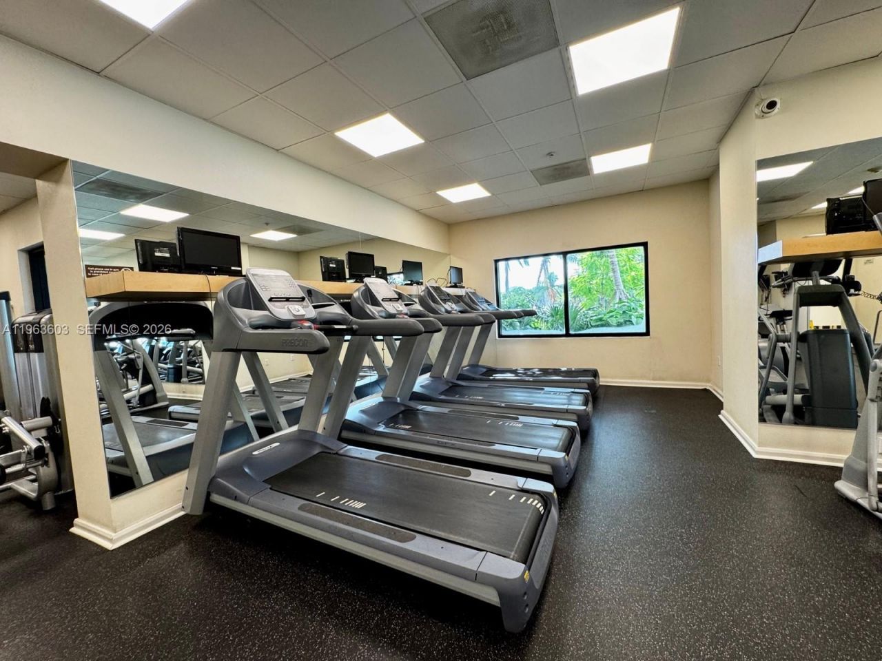 2333 Brickell Ave, Unit 2607, Miami, FL 33129 Photo