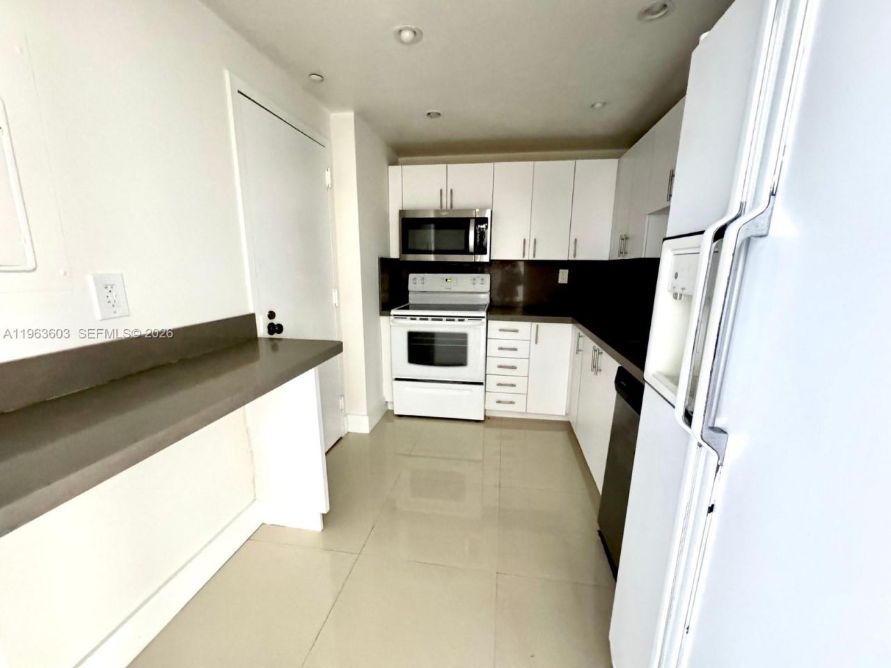 2333 Brickell Ave, Unit 2607, Miami, FL 33129 Photo