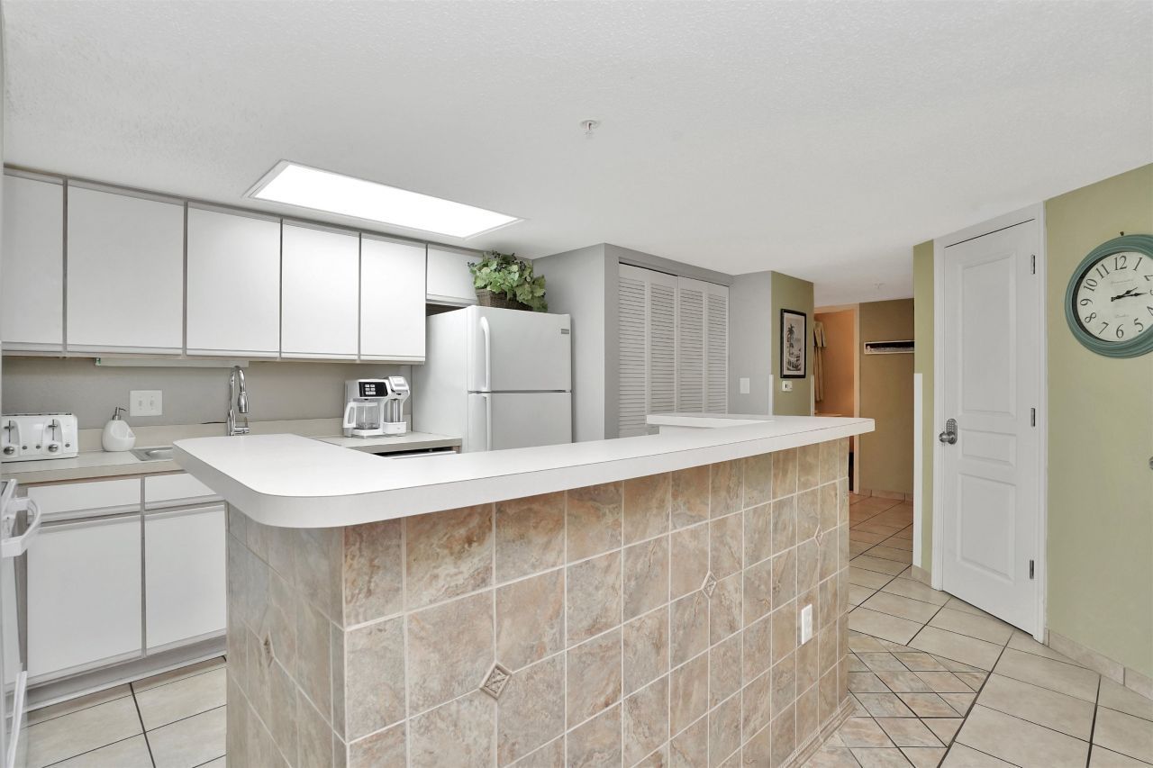 7100 N Ocean Blvd. Photo 10