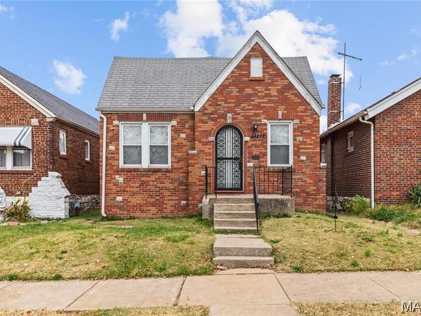 5923 Mimika Avenue, St Louis, MO 63147