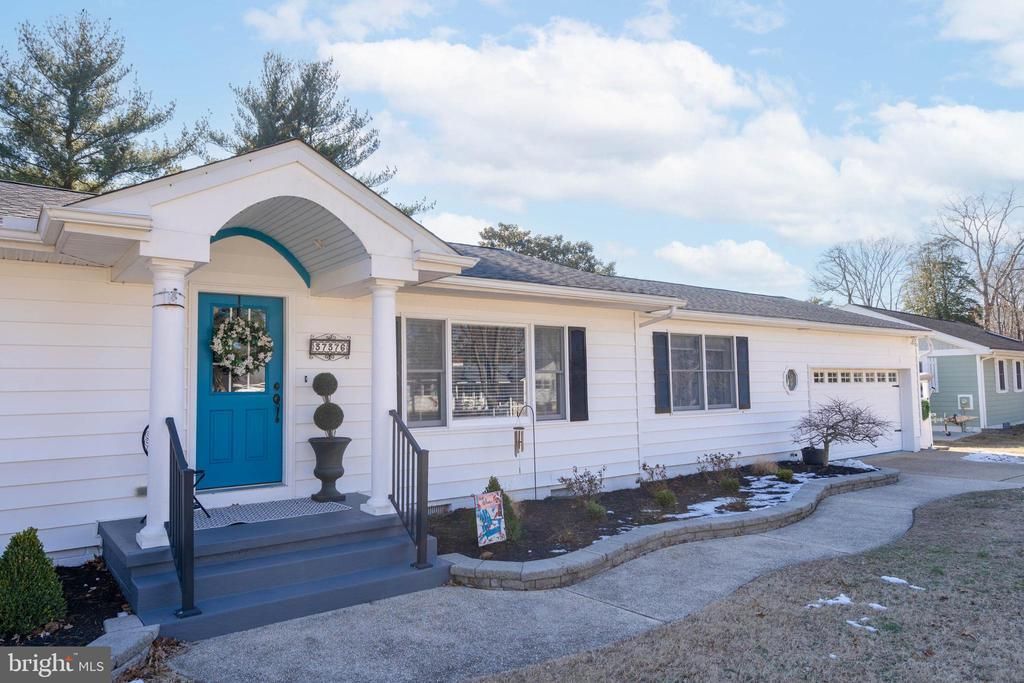 37376 Benita Street, Ocean View, DE 19970 Main Photo