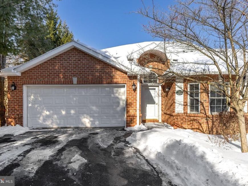 1632 Bristol Avenue, Unit 703, State College, PA 16801 Main Photo