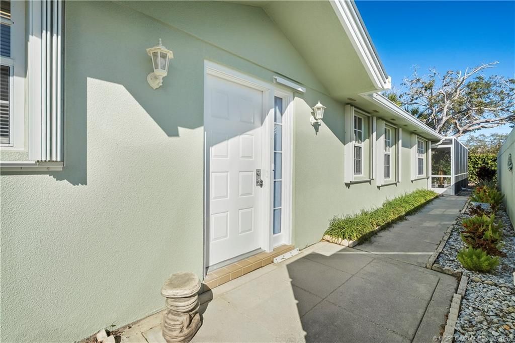 1705 SW Waterfall Boulevard, Palm City, FL 34990 Photo