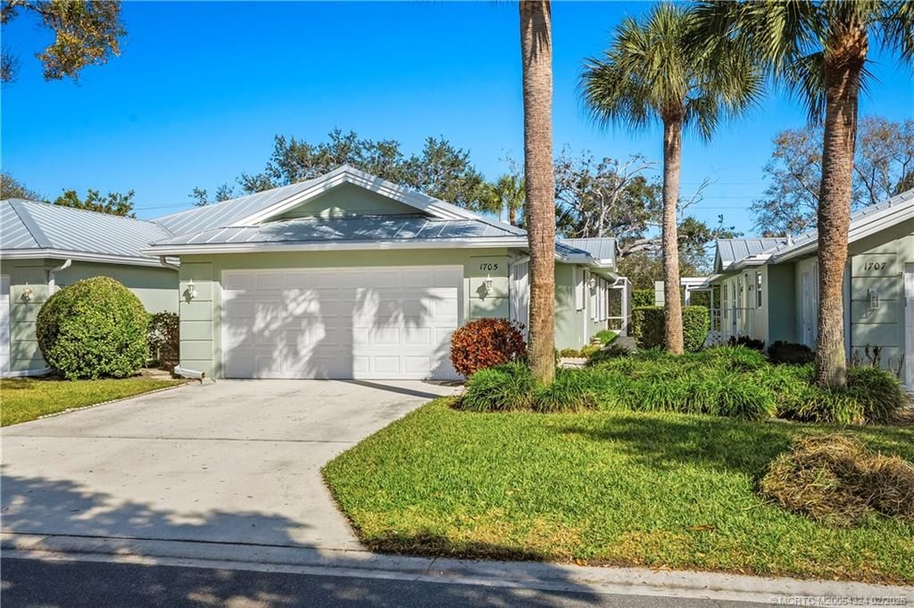 1705 SW Waterfall Boulevard, Palm City, FL 34990 Photo