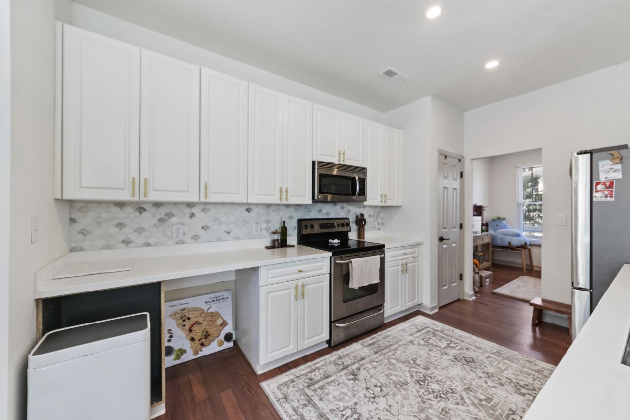 1353 Black River Drive Photo 8