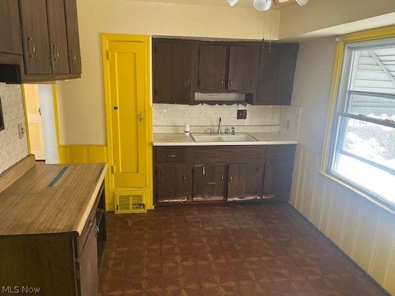 1726 Coventry Street, Akron, OH 44301 Photo 12