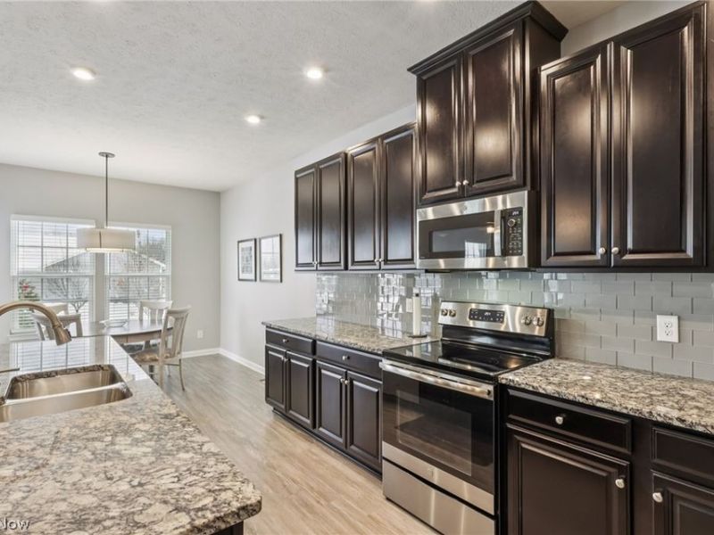 1991 Sourek Trail, Akron, OH 44313 Photo 11