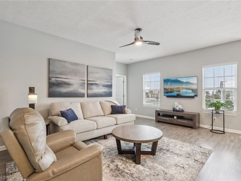 1991 Sourek Trail, Akron, OH 44313 Photo 6