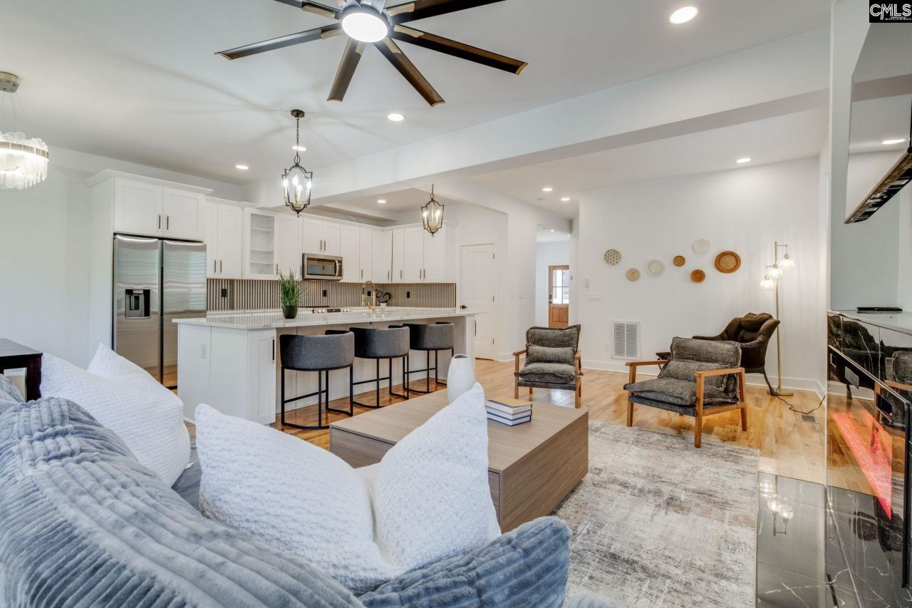 827 W Confederate Avenue Photo 5