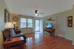 525 Sims Dr. photo 4