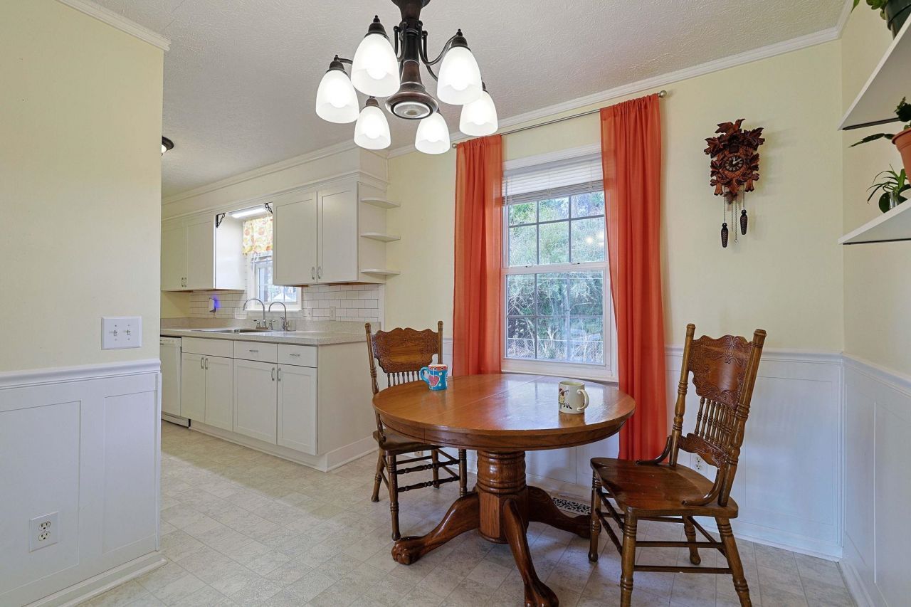 525 Sims Dr. Photo 6