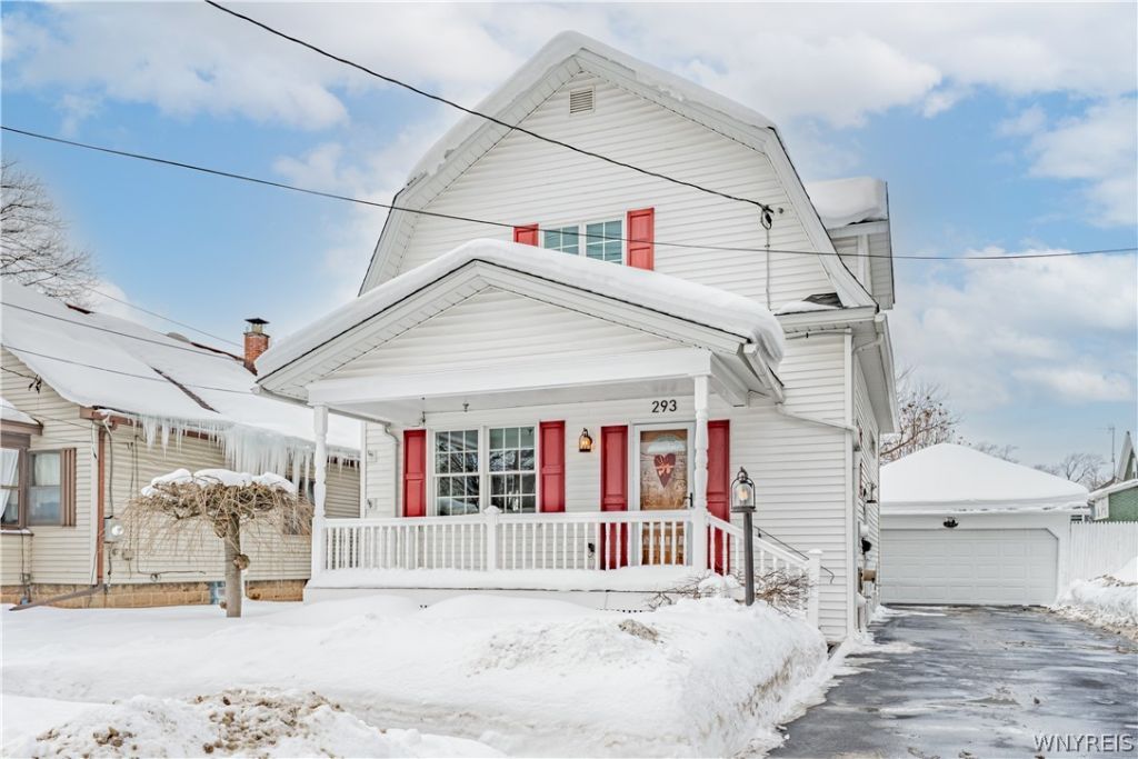 293 Pine Street, Lockport, NY 14094 Main Photo