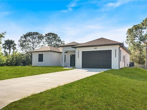 2909 9th Street, Lehigh Acres, FL 33971