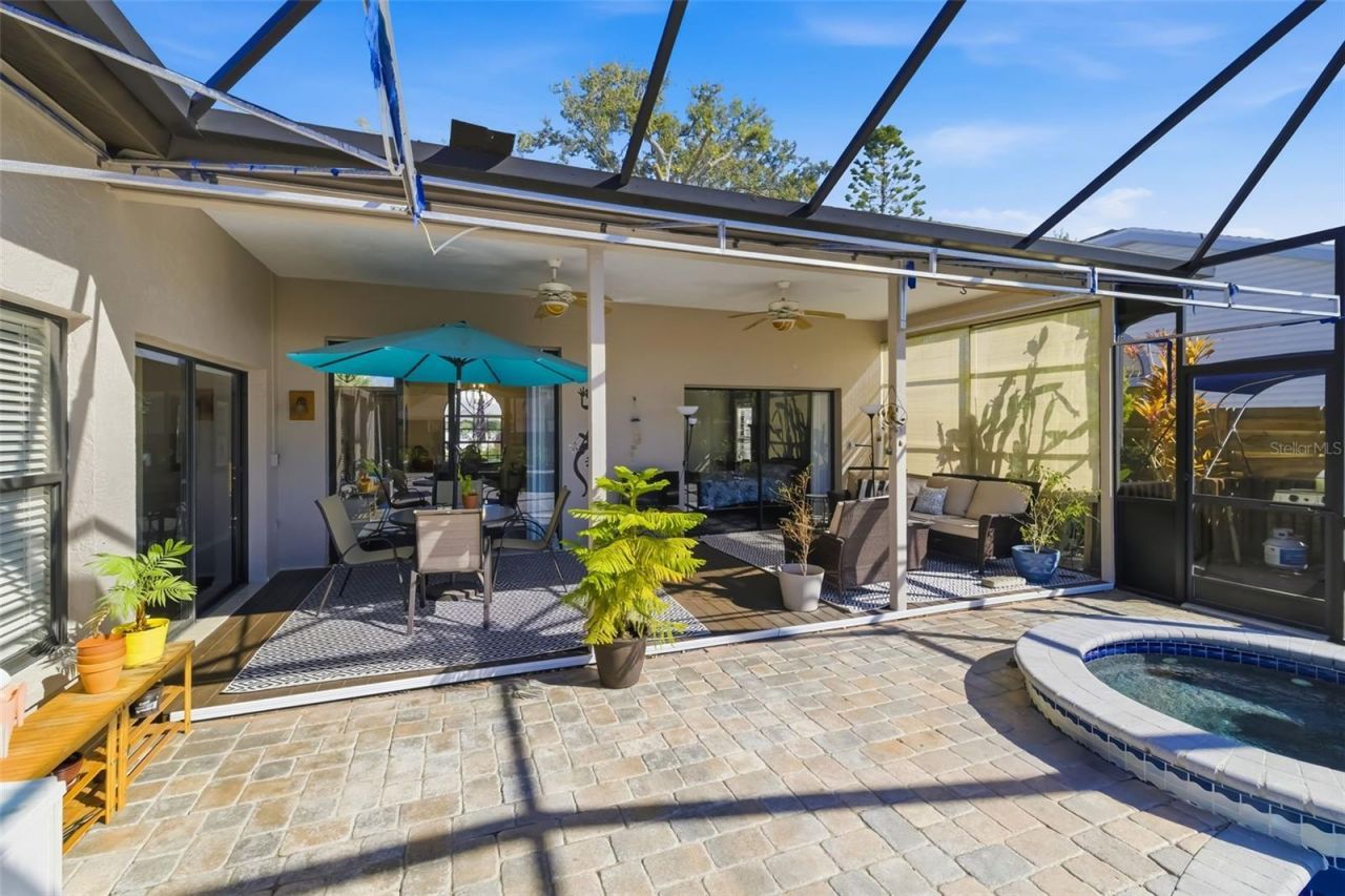 8072 Glenbrooke Lane, Sarasota, FL 34243 Photo