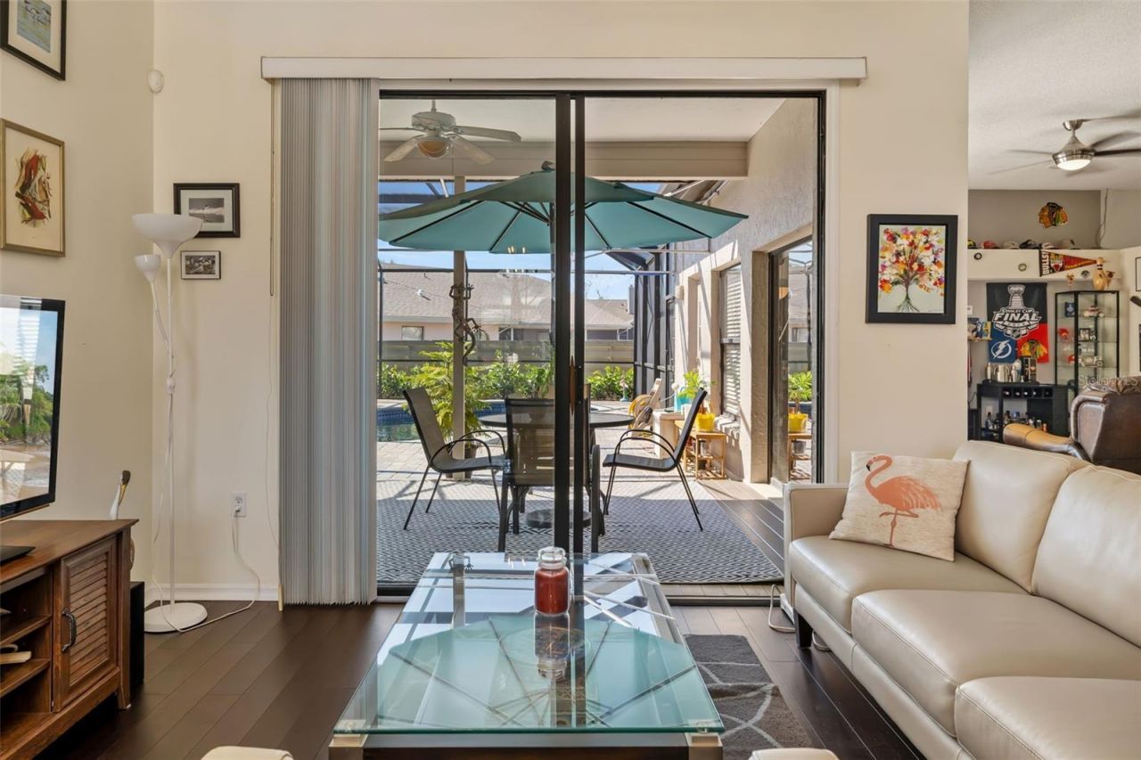 8072 Glenbrooke Lane, Sarasota, FL 34243 Photo