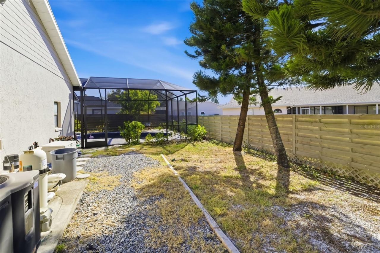 8072 Glenbrooke Lane, Sarasota, FL 34243 Photo