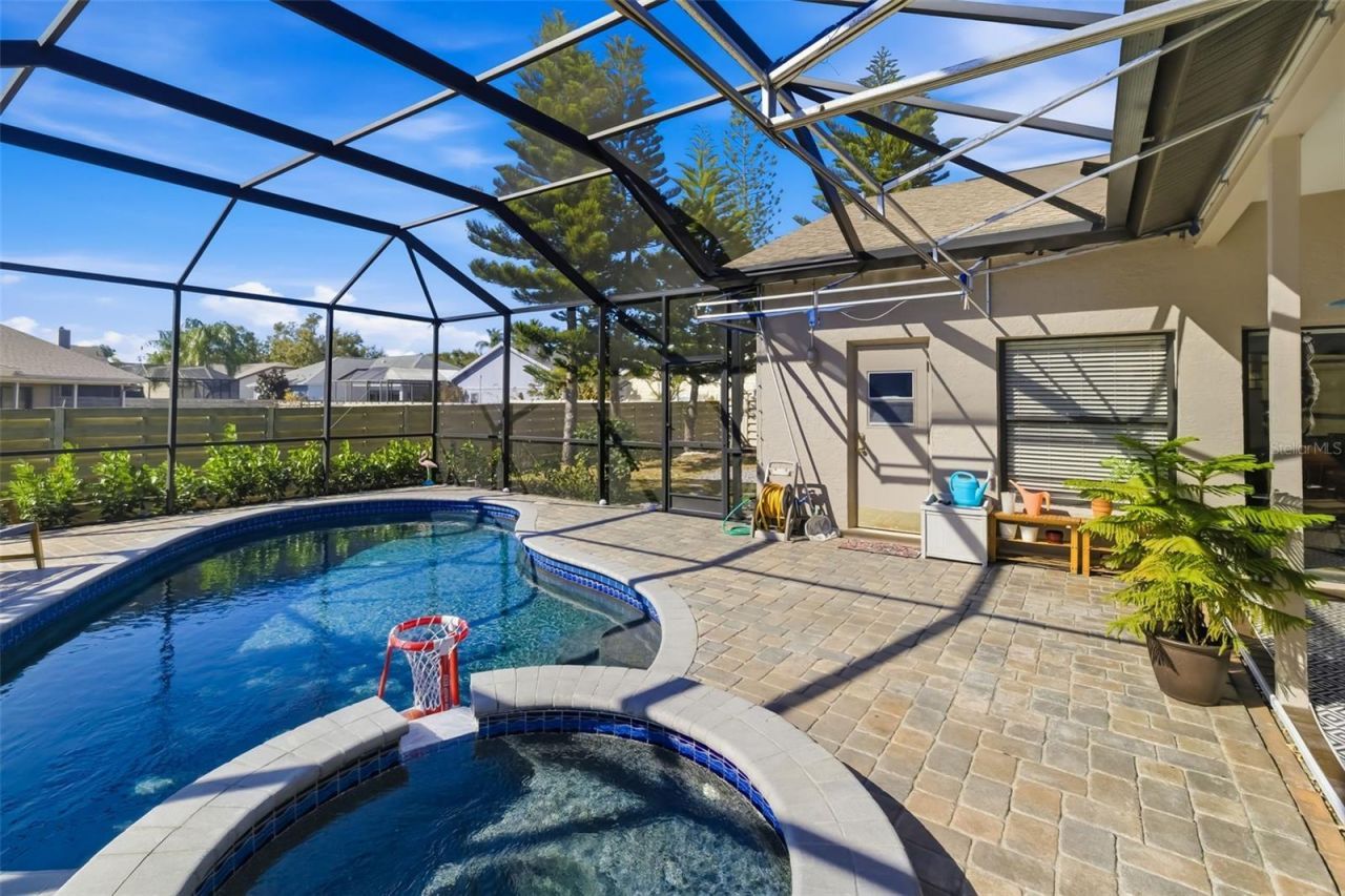 8072 Glenbrooke Lane, Sarasota, FL 34243 Photo