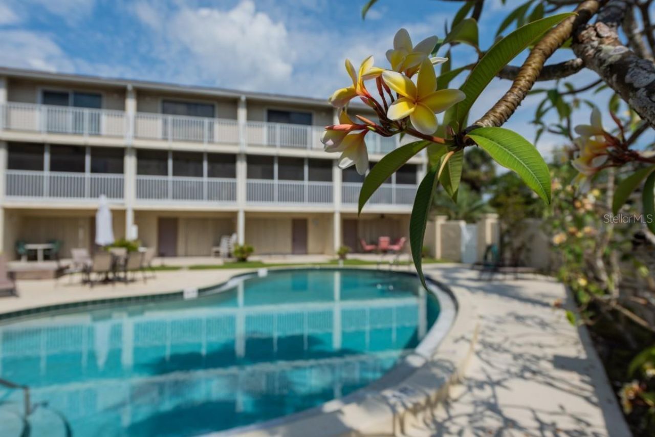 4001 Gulf Drive, Unit 108, Holmes Beach, FL 34217 Photo