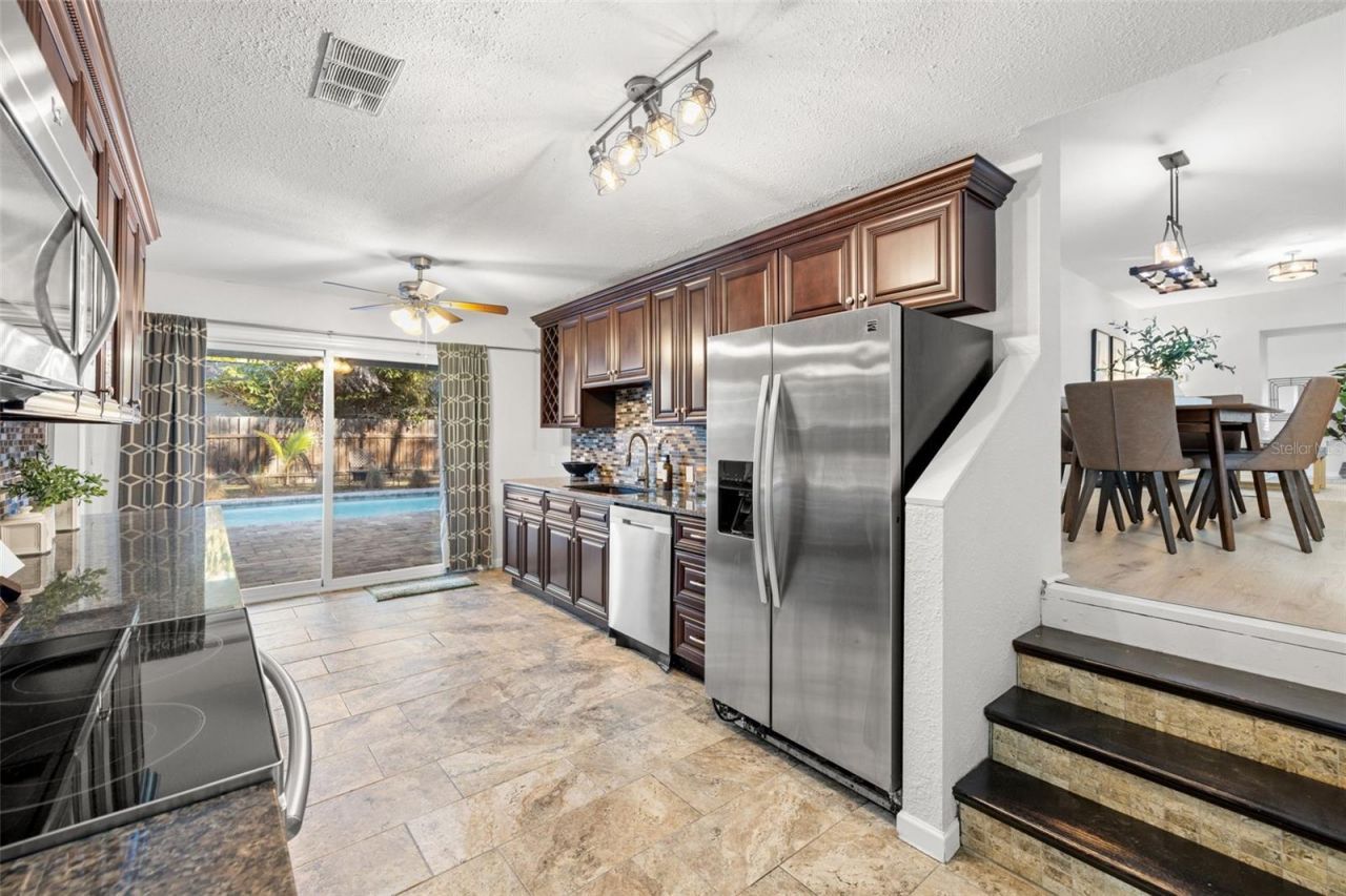 741 30th Avenue N, Saint Petersburg, FL 33701 Photo