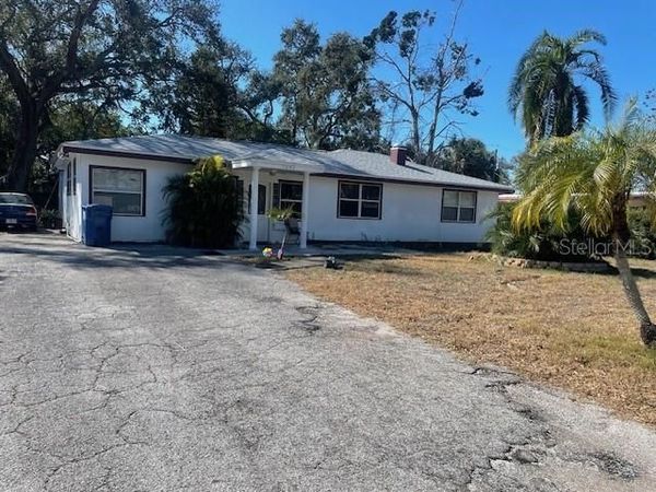7242 LYNNWOOD AVENUE N, ST PETERSBURG, FL 33710