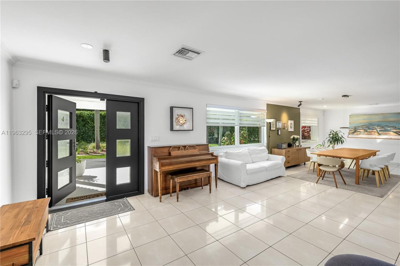 8295 SW 116th St , Miami, FL 33156 Photo