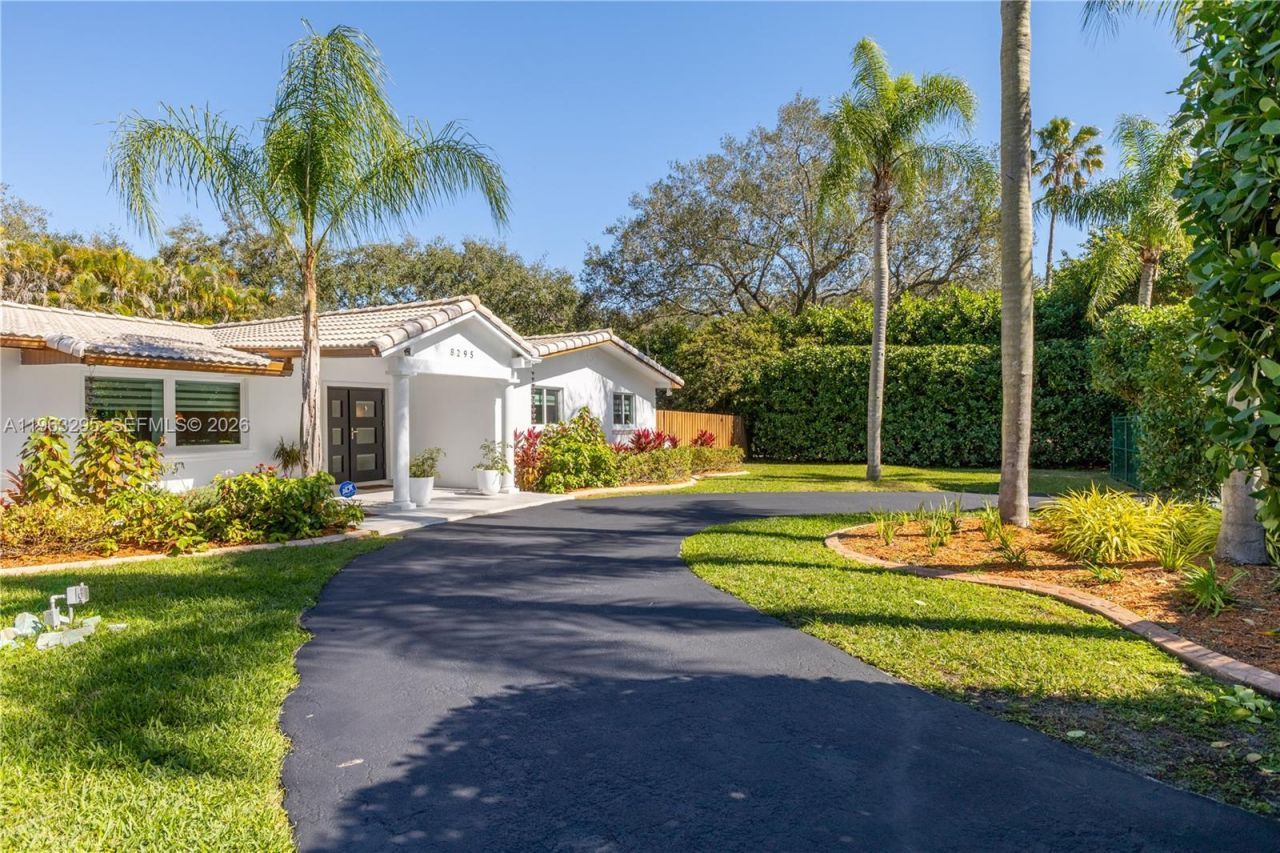 8295 SW 116th St , Miami, FL 33156 Photo