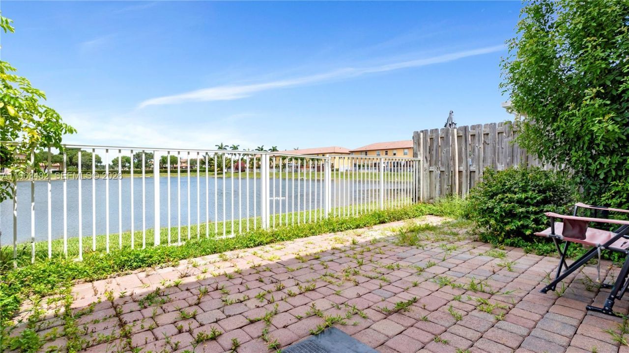 8678 NW 113th Ct , Doral, FL 33178 Photo