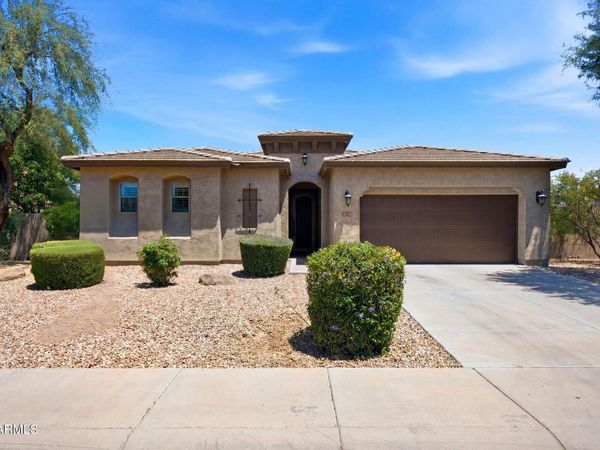 3340 E YELLOWSTONE Place, Chandler, AZ 85249