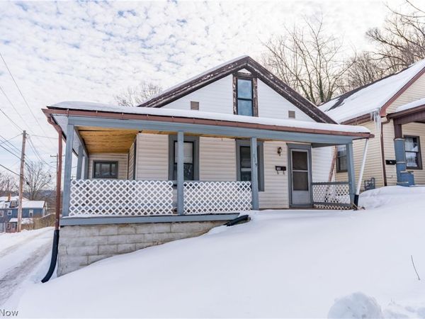 129 S Main Street, Uhrichsville, OH 44683