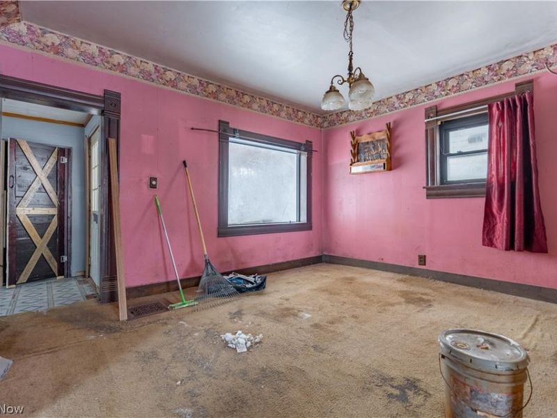 129 S Main Street, Uhrichsville, OH 44683 Photo 7