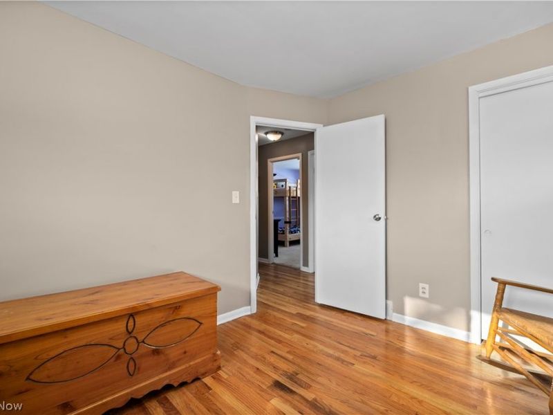 6888 Reid Drive, Cleveland, OH 44130 Photo 16