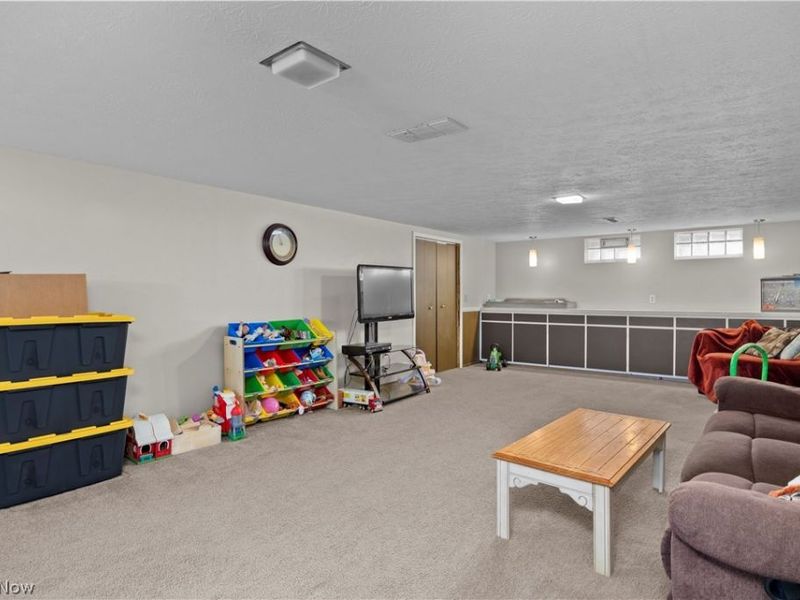 6888 Reid Drive, Cleveland, OH 44130 Photo 28