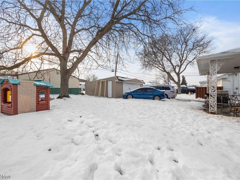 6888 Reid Drive, Cleveland, OH 44130 Photo 35